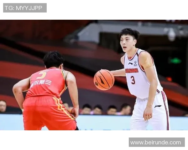 上海篮球队强势领跑精英赛积分榜积52分展现冠军实力