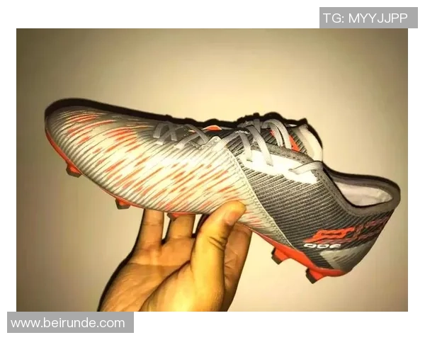 女生必备足球明星鞋子推荐时尚与舒适兼具的完美选择