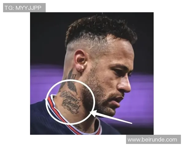 足球明星身上的纹身图案解析与背后的故事揭秘