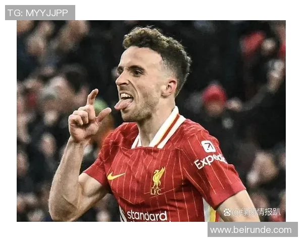 7月足球明星齐聚一堂谁将成为这个夏季的焦点人物